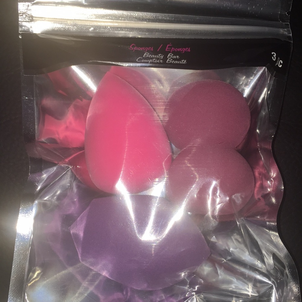 Blending sponges